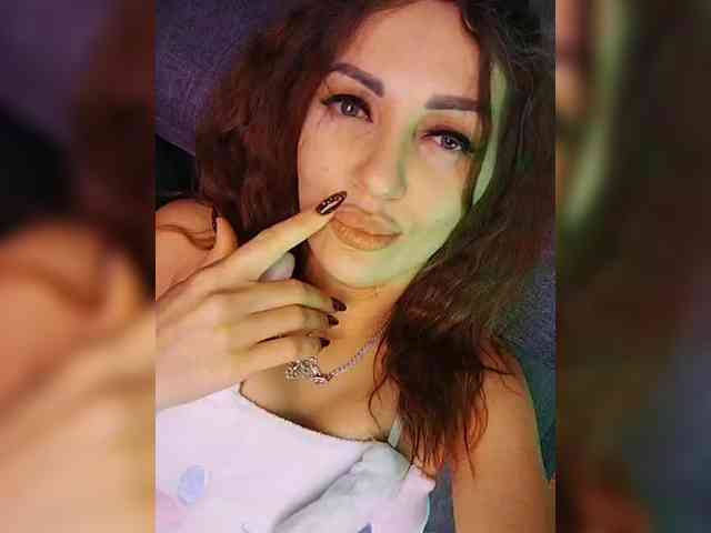 SexyKitty75-1 webcam