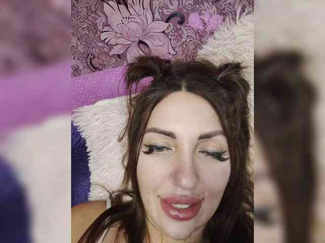 SexyKitty75-1 webcam