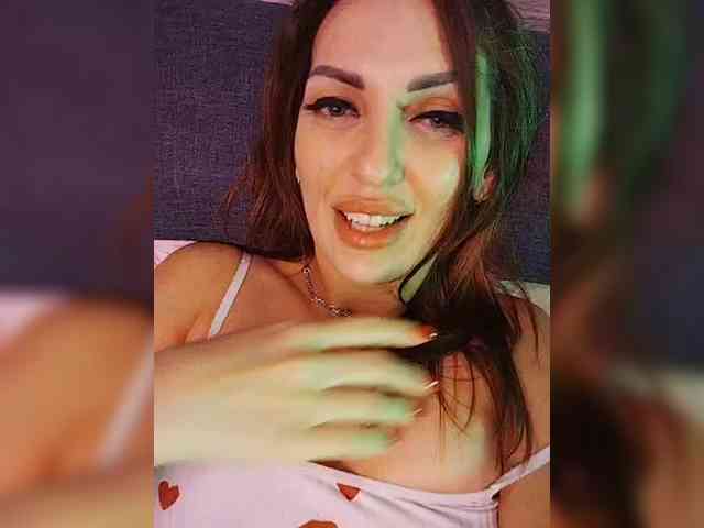 SexyKitty75-1 webcam