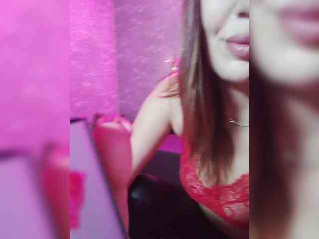 SexyKitty75-1 webcam