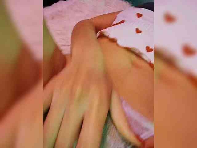 SexyKitty75-1 webcam