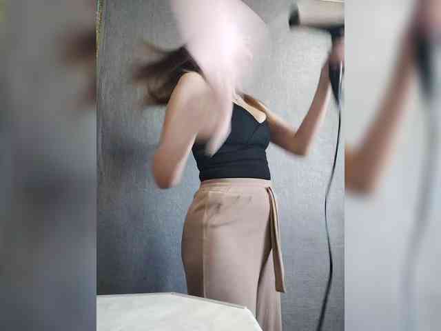 SexyKitty75-1 webcam