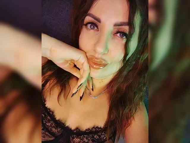 SexyKitty75-1 webcam