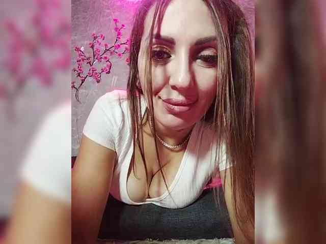 SexyKitty75-1 Live Webcam on BongaCams