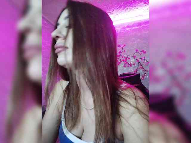 SexyKitty75-1 webcam