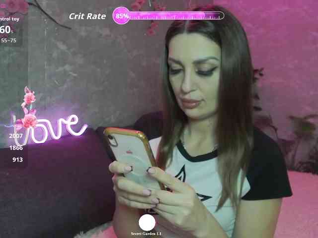 SexyKitty75-1 webcam