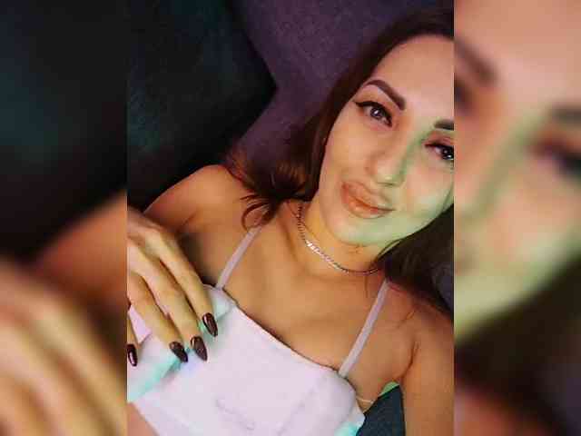 SexyKitty75-1 webcam