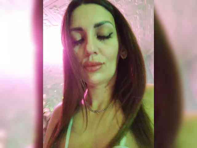 SexyKitty75-1 webcam