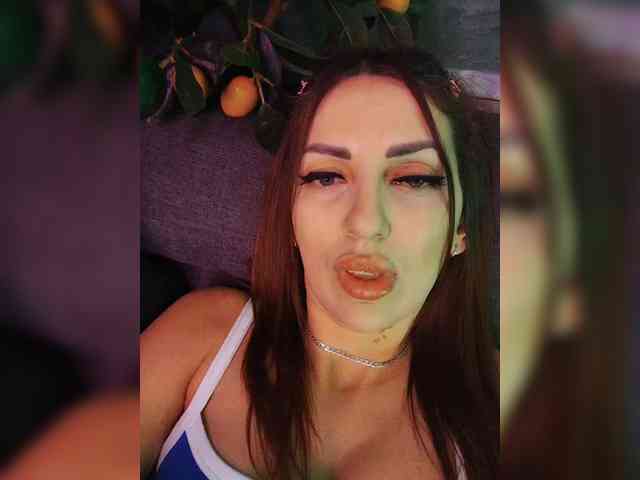 SexyKitty75-1 webcam