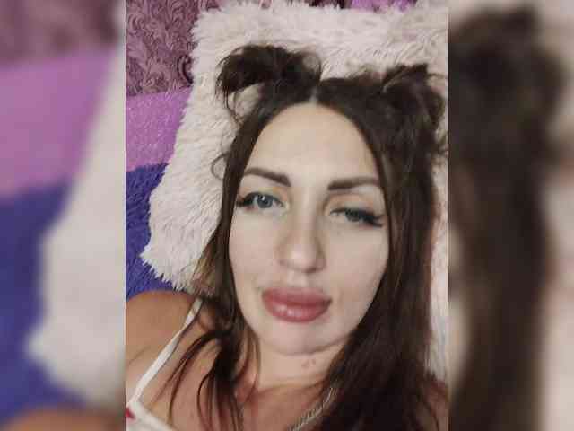 SexyKitty75-1 webcam