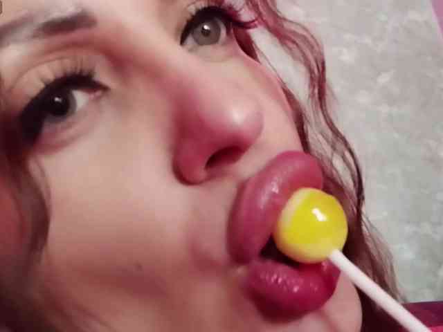 SexyKitty75-1 webcam