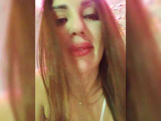 SexyKitty75-1 webcam