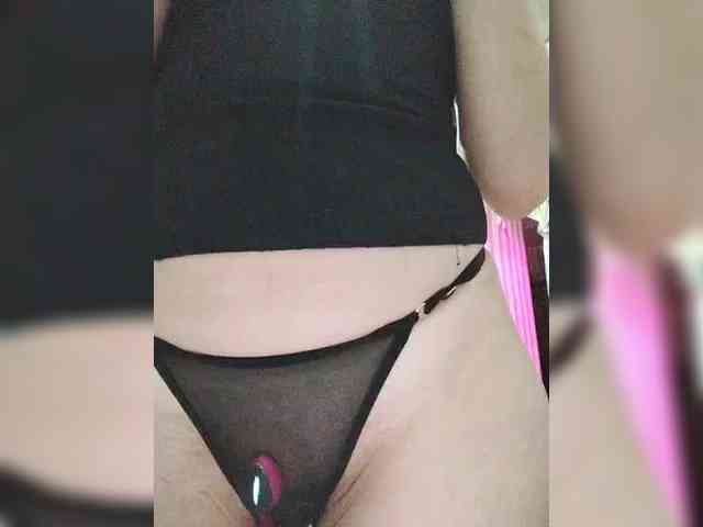 SexyKitty75-1 webcam