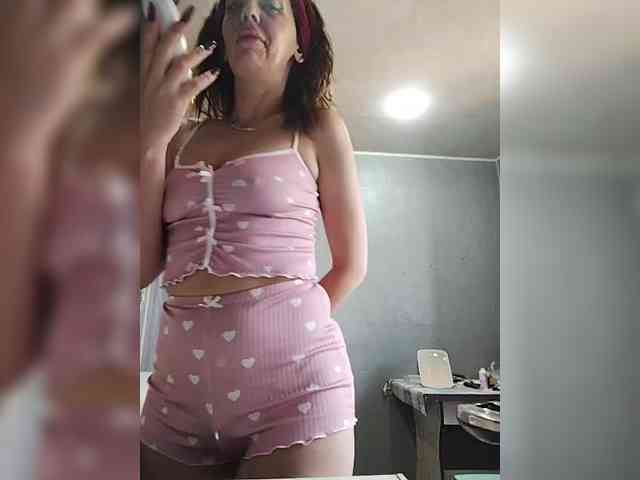 SexyKitty75-1 webcam