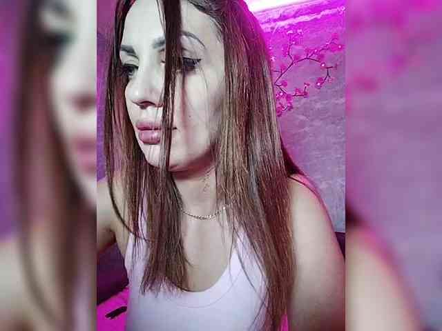 SexyKitty75-1 webcam