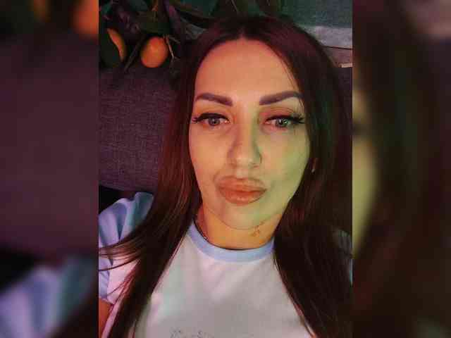 SexyKitty75-1 webcam