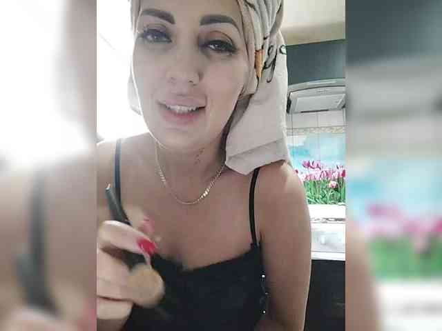 SexyKitty75-1 webcam