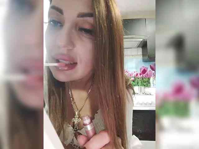 SexyKitty75-1 webcam