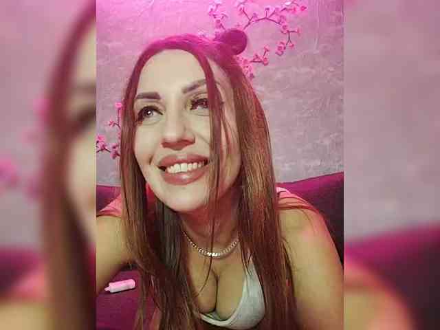 SexyKitty75-1 webcam