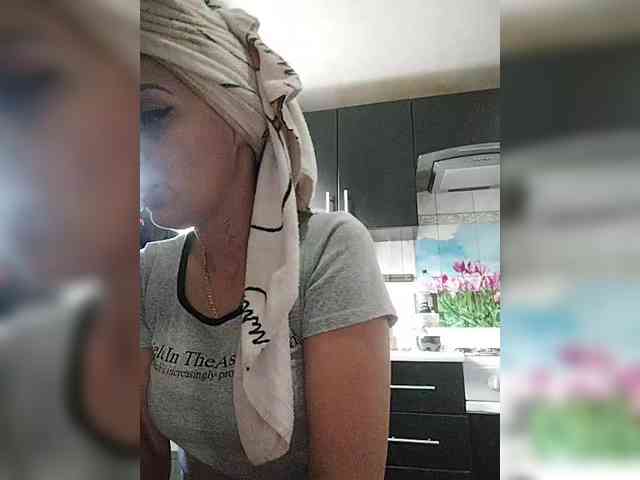 SexyKitty75-1 webcam