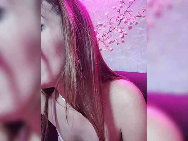 SexyKitty75-1 webcam