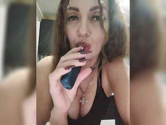 SexyKitty75-1 webcam