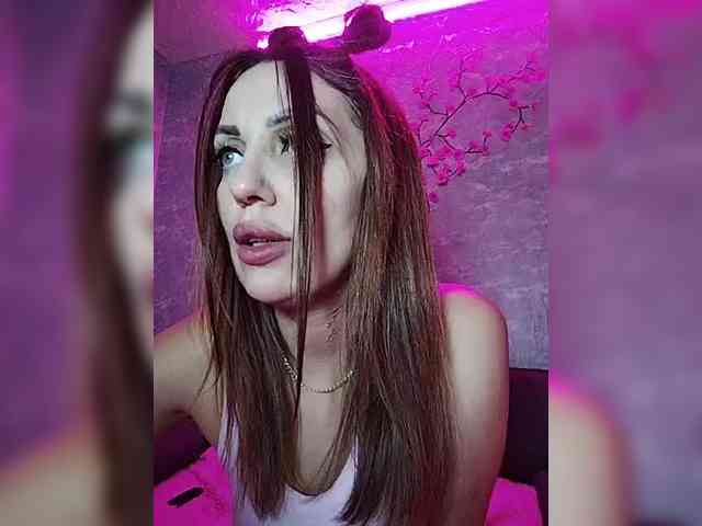 SexyKitty75-1 webcam