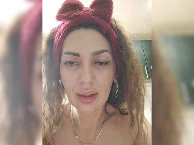 SexyKitty75-1 webcam