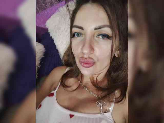 SexyKitty75-1 webcam