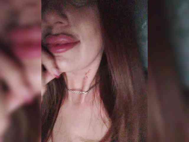 SexyKitty75-1 webcam