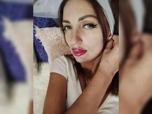 SexyKitty75-1 webcam