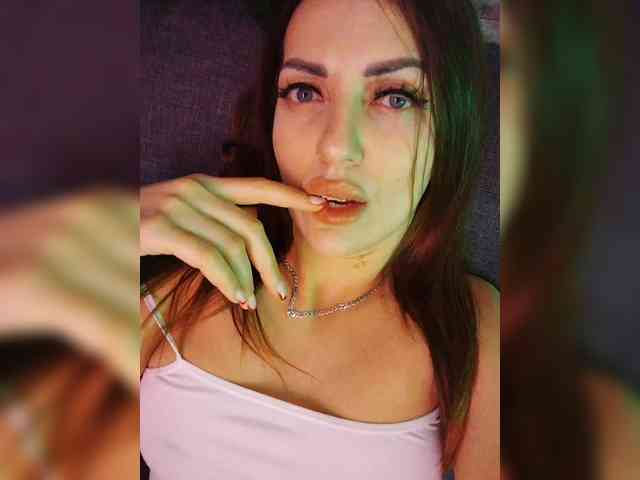 SexyKitty75-1 webcam