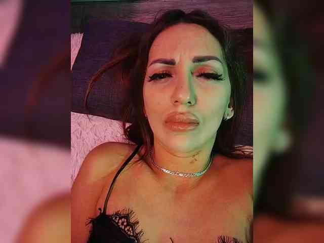 SexyKitty75-1 Live Webcam on BongaCams