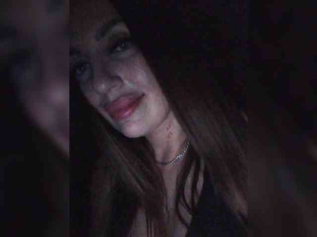 SexyKitty75-1 webcam