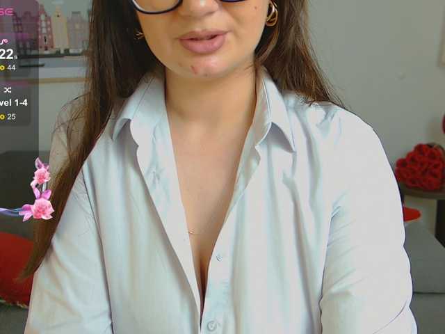 LeiCarter's BongaCams show and profile