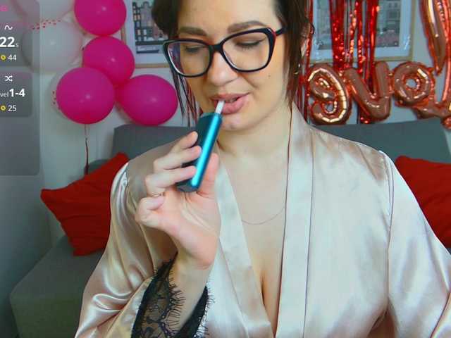 LeiCarter's BongaCams show and profile