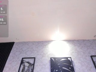 AmeliiaThompson Porn Show