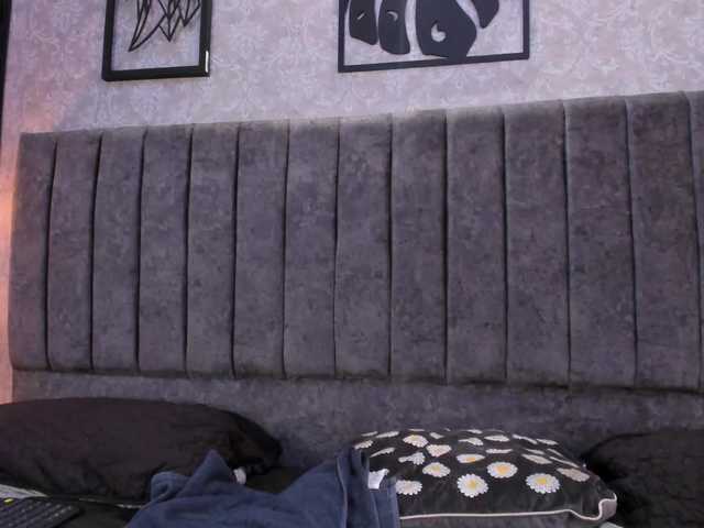 AmeliiaThompson chat room