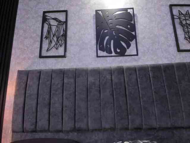AmeliiaThompson webcam