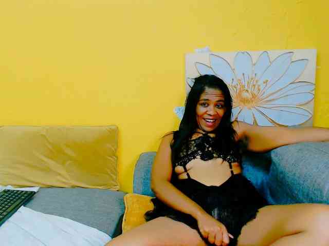 IndianNadiaX webcam