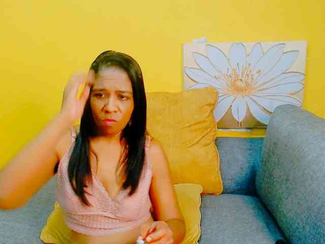 IndianNadiaX webcam