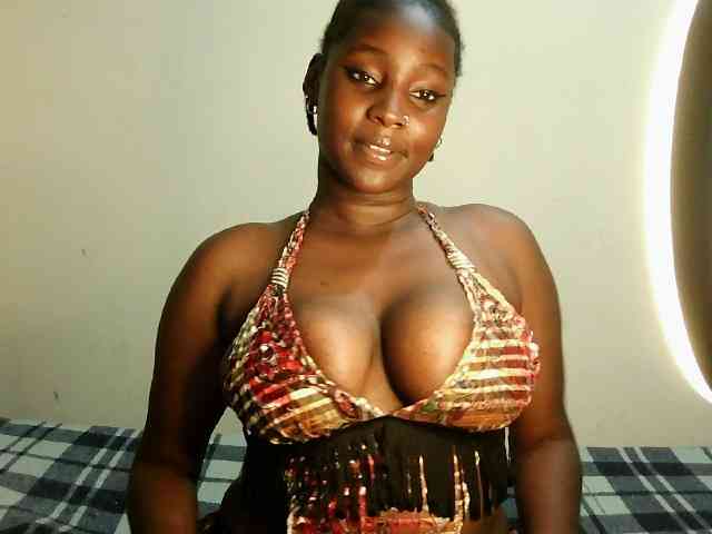 Miss-boobieliscious webcam