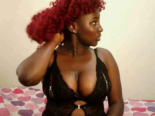 Miss-boobieliscious webcam