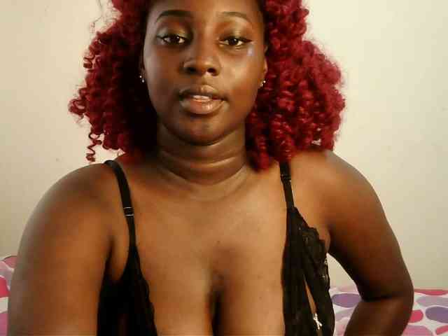Miss-boobieliscious webcam