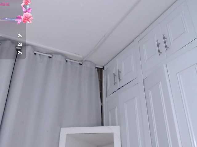  CharlotteJonnes chat room
