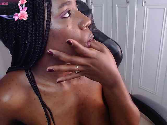 CharlotteJonnes webcam