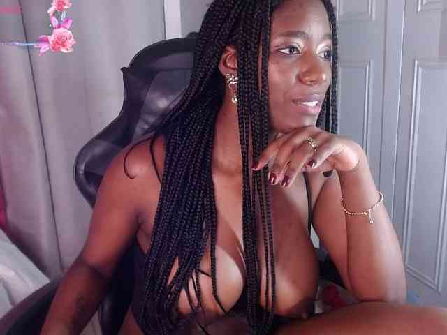 CharlotteJonnes webcam