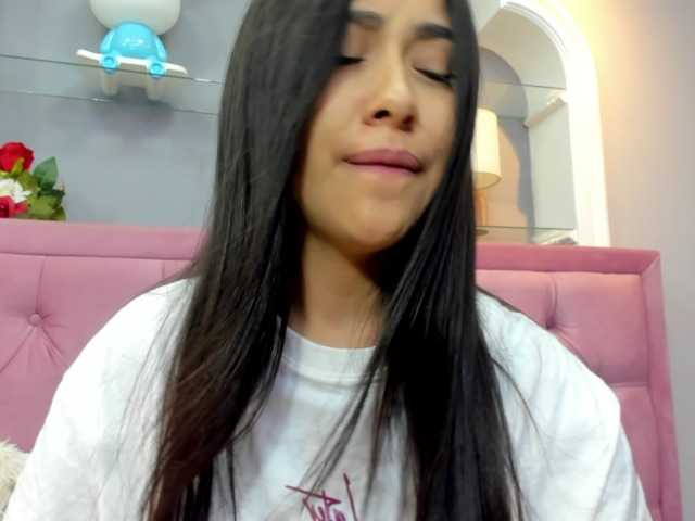 miel-latina's BongaCams show and profile