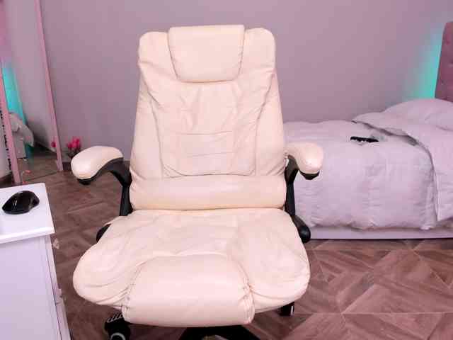 XtinaTease XtinaTease