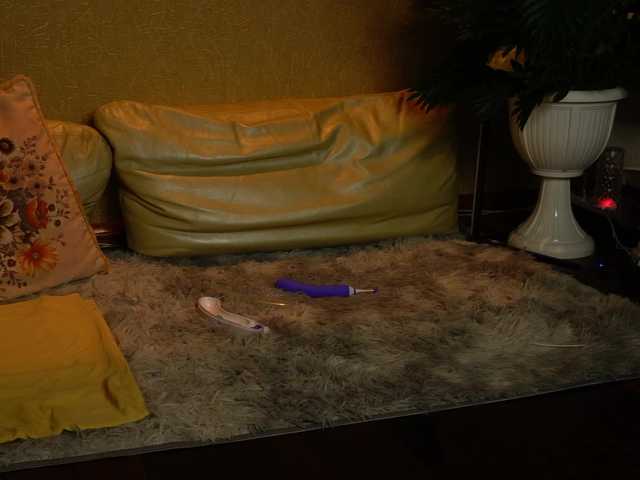 AnitaVon on BongaCams 